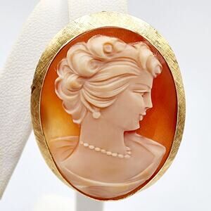 14K Gold Shell Cameo Brooch Pendant Beautifully Hand Carved Heirloom Mid Century